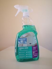 ANTIBAKTERIJSKO ČISTILO ZA SANITARIJE IGIENKAL BAGNO SANITEC  750ML 